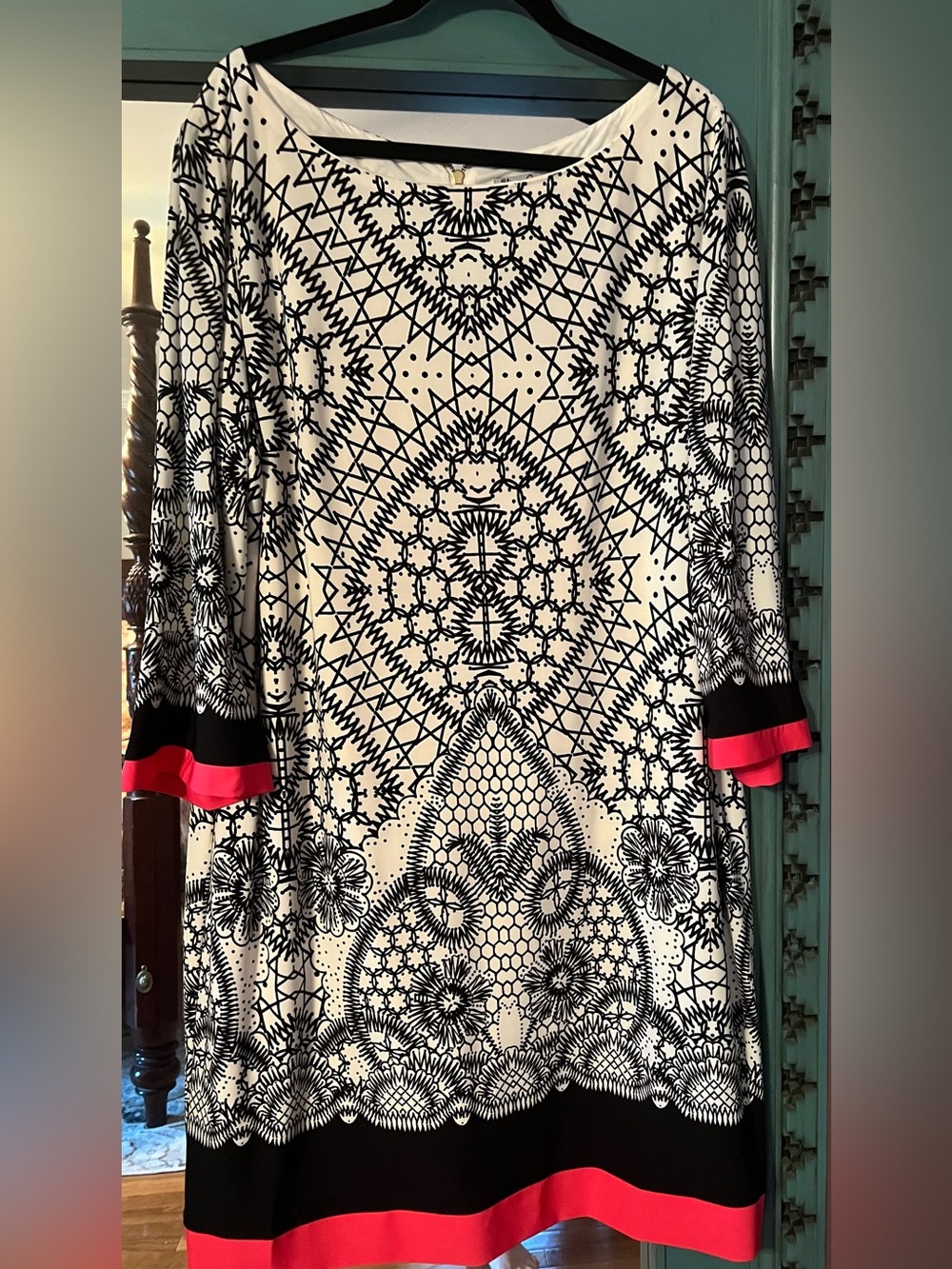 Black & White Geometric Print Women’s dress with Pink Trim
Eliza J brand